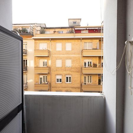 Tra Porta Susa E Piazza Statuto -Cortile Interno- Turin Exterior photo